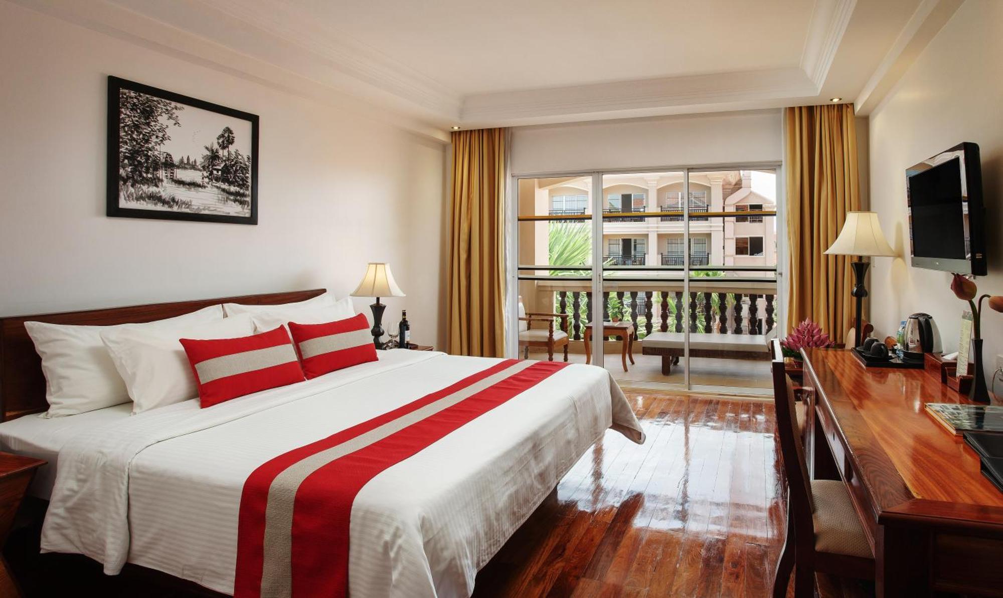 Hotel Somadevi Angkor Resort & Spa Siem Reap Exterior photo